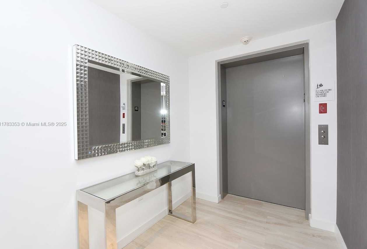 Small Image of 460 NORTH EAST 28TH ST #2305, Miami Number 23