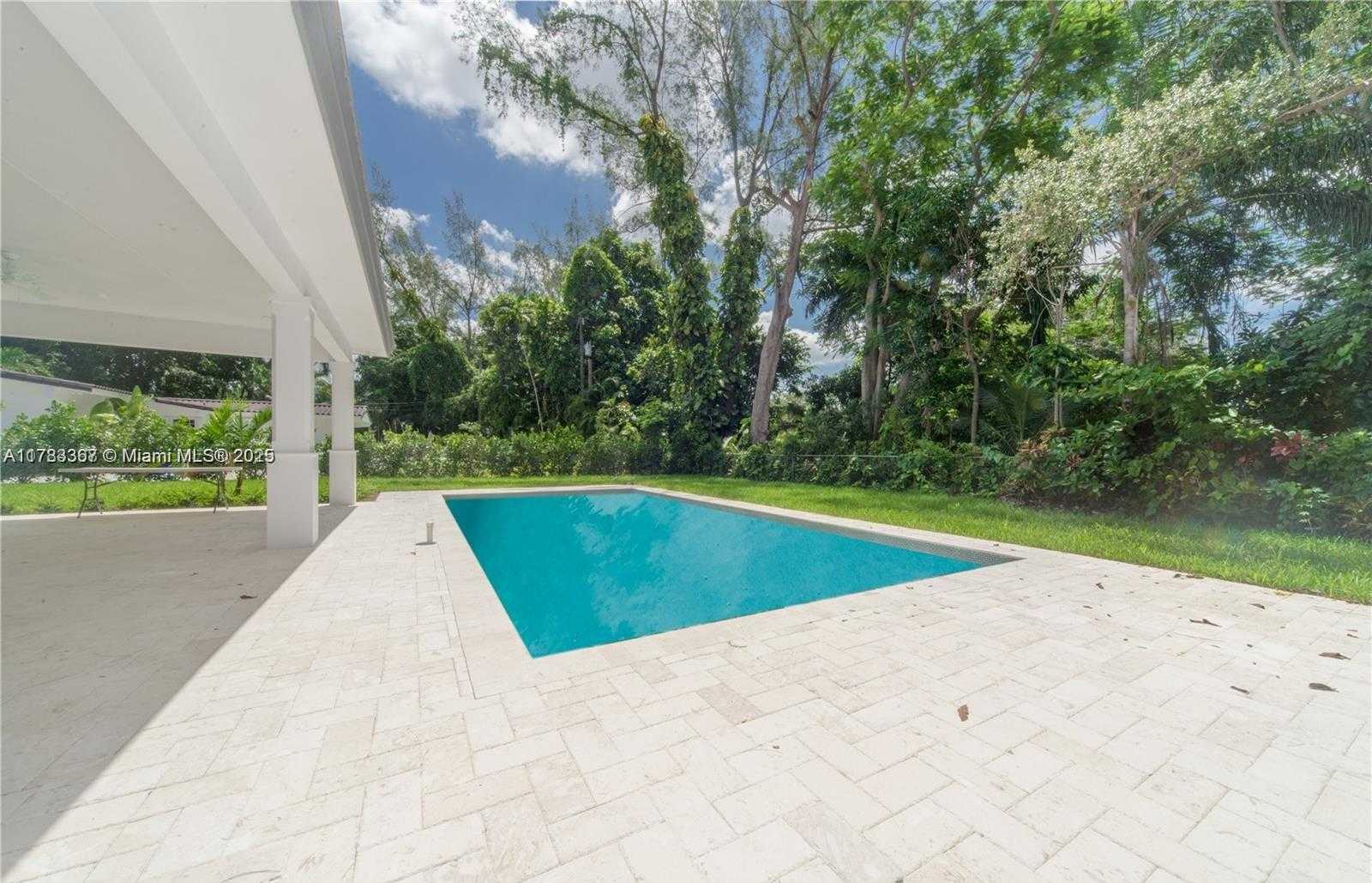 Small Image of 4405 SOUTH WEST 64TH CT, Miami Number 11