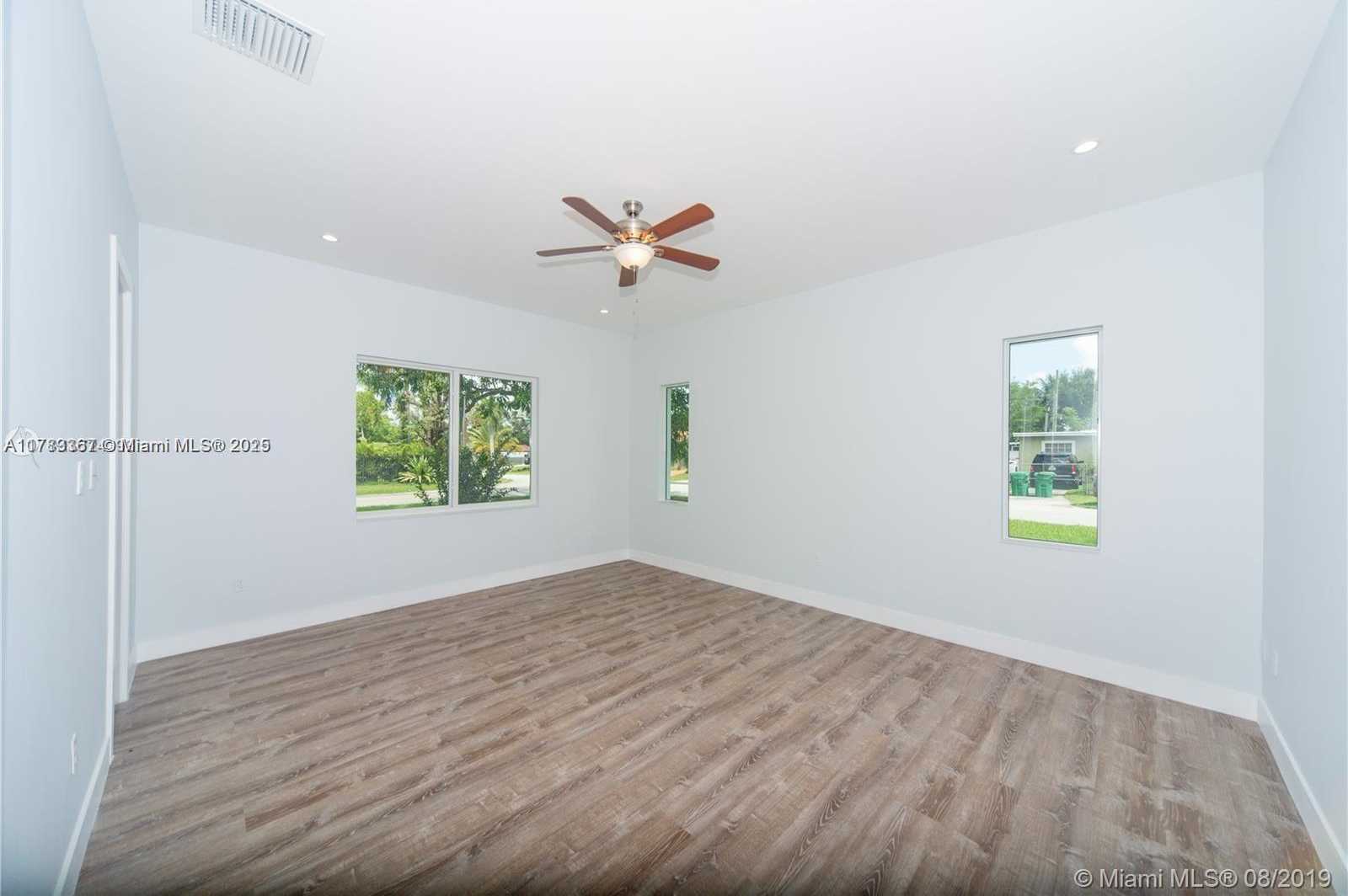 Small Image of 4405 SOUTH WEST 64TH CT, Miami Number 18