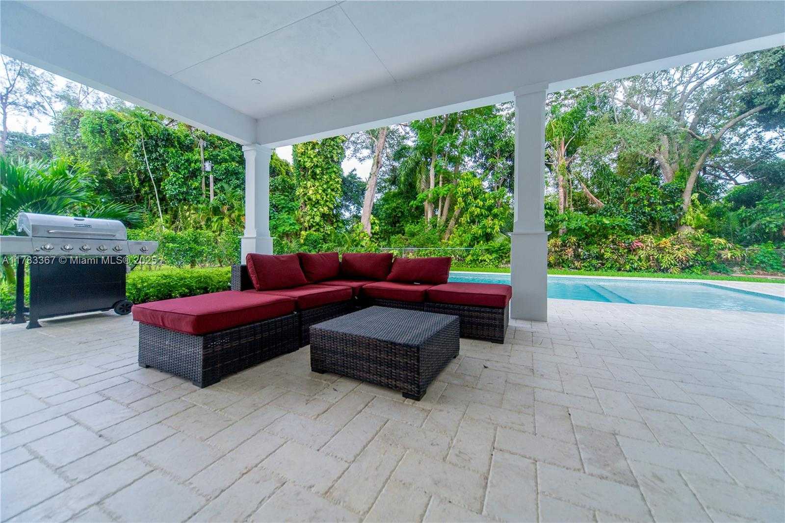 Small Image of 4405 SOUTH WEST 64TH CT, Miami Number 6