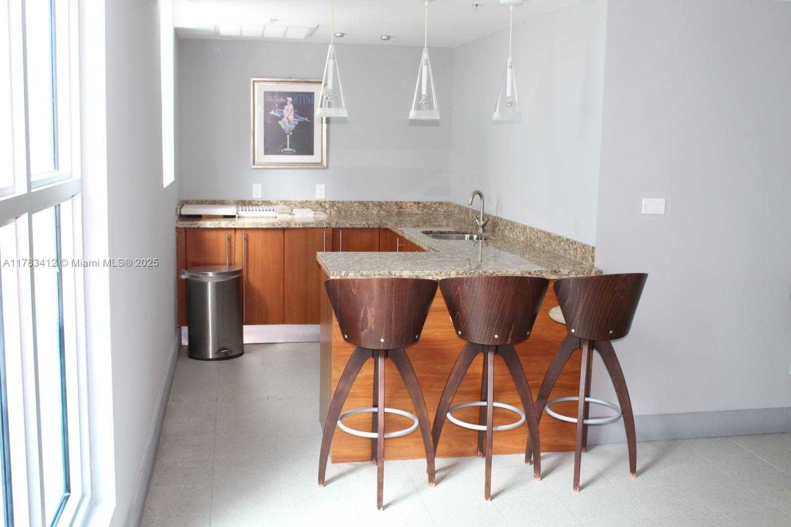 Small Image of 110 WASHINGTON AVE #1404, Miami Beach Number 24