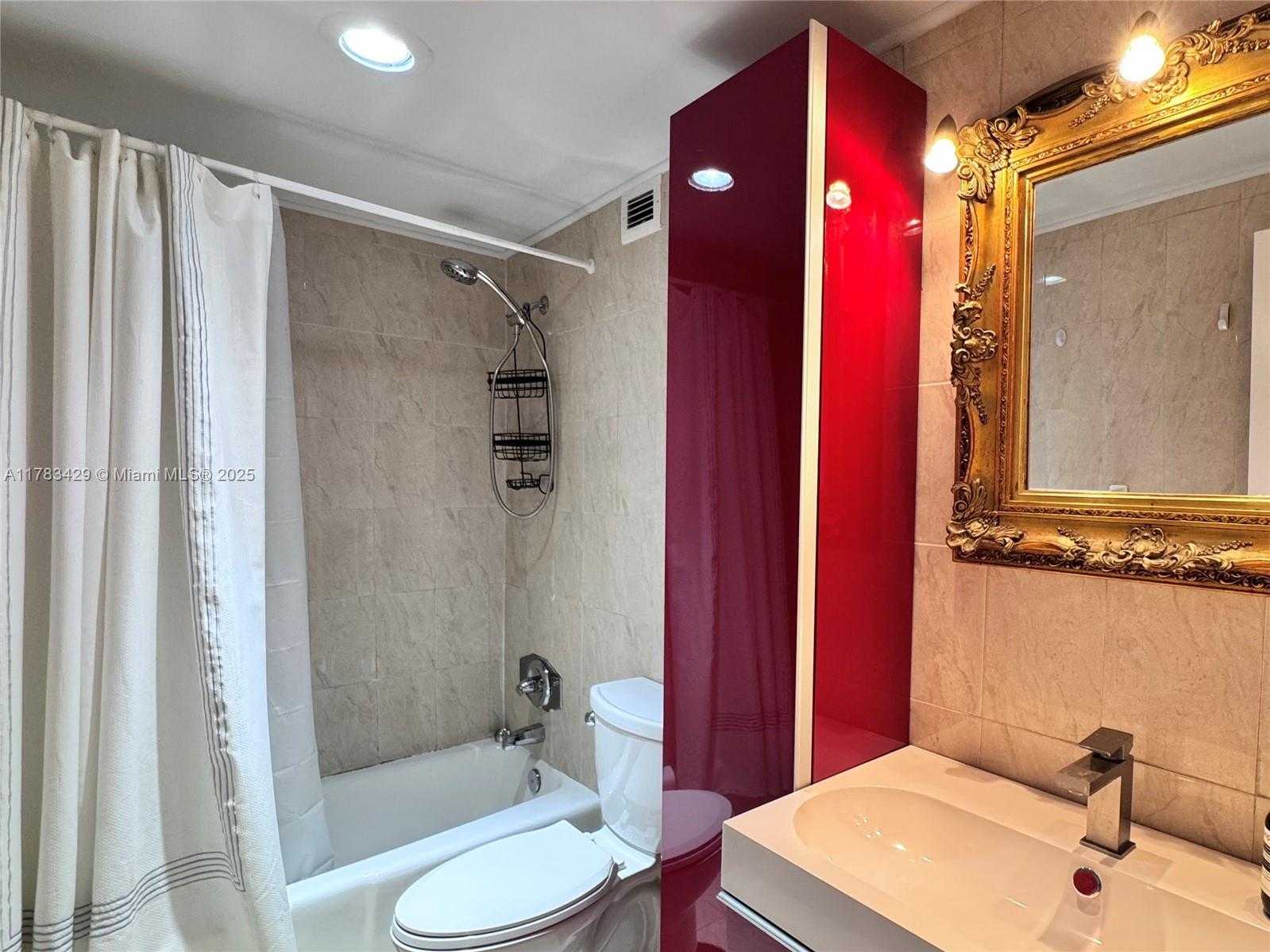 Small Image of 400 KINGS POINT DR #530, Sunny Isles Beach Number 14