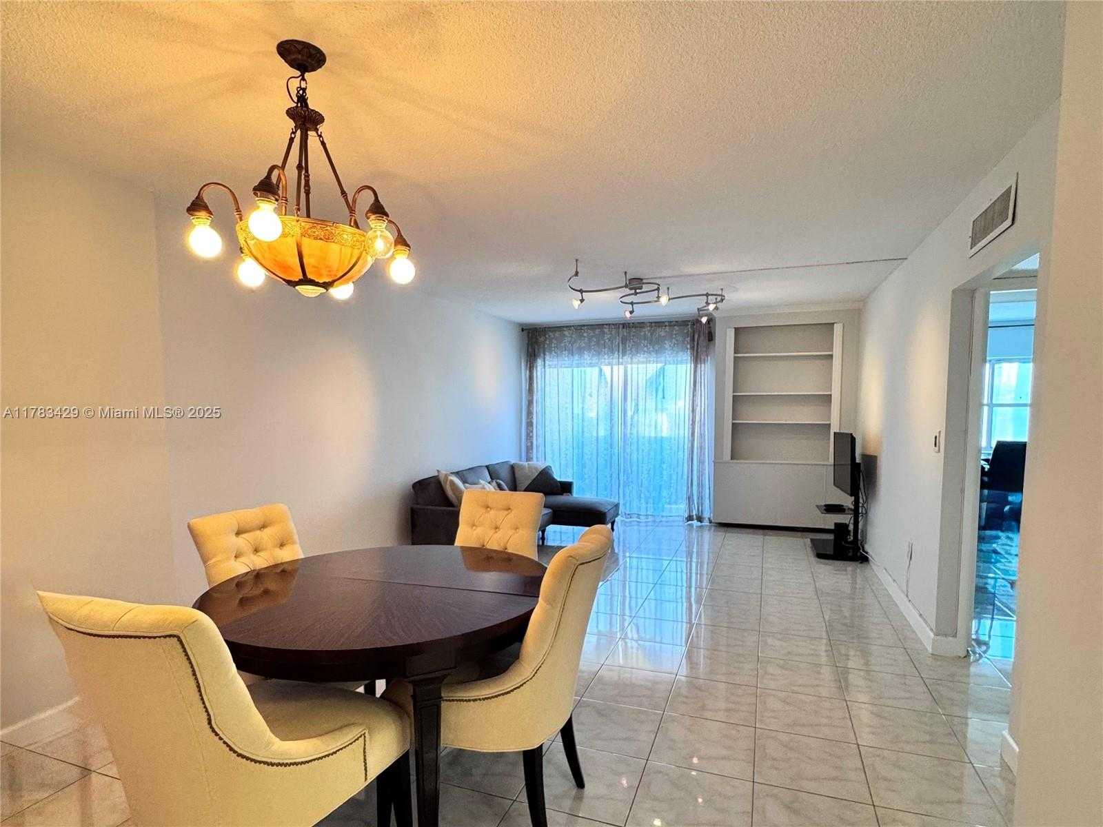 Small Image of 400 KINGS POINT DR #530, Sunny Isles Beach Number 2