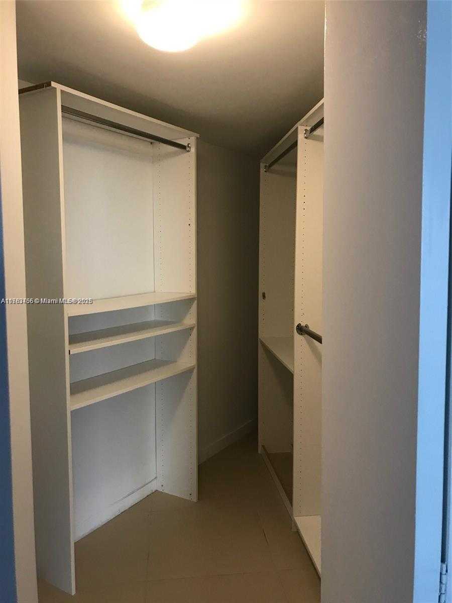 Small Image of 31 SOUTH EAST 6TH ST #802, Miami Number 22