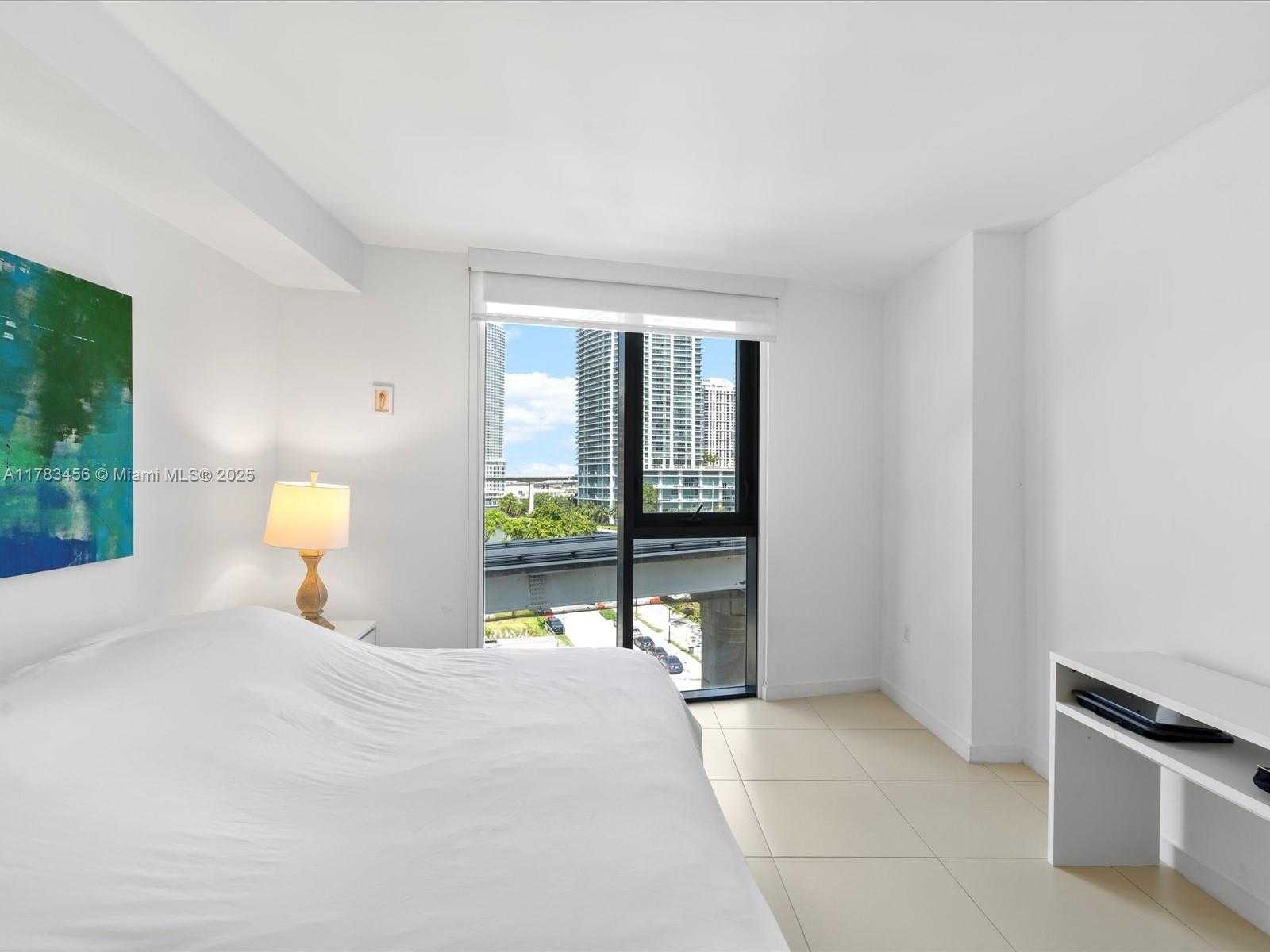 Small Image of 31 SOUTH EAST 6TH ST #802, Miami Number 24