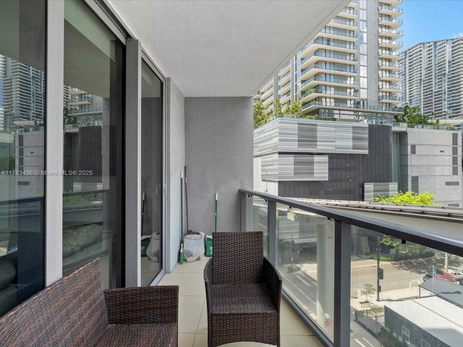 Small Image of 31 SOUTH EAST 6TH ST #802, Miami Number 36
