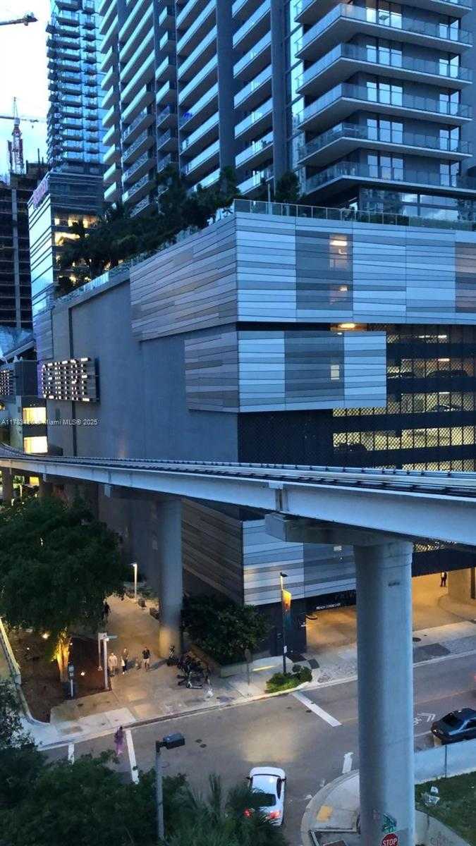 Small Image of 31 SOUTH EAST 6TH ST #802, Miami Number 9