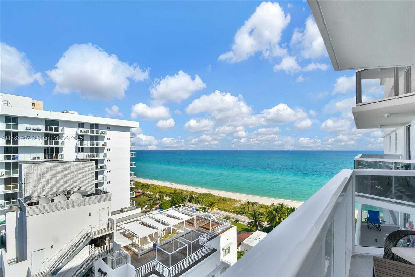 Small Image of 2401 COLLINS AVE #1711, Miami Beach Number 3