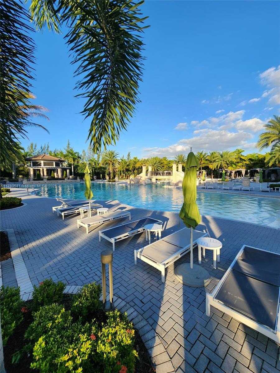 Small Image of 10407 NORTH WEST 82ND ST #12, Doral Number 19