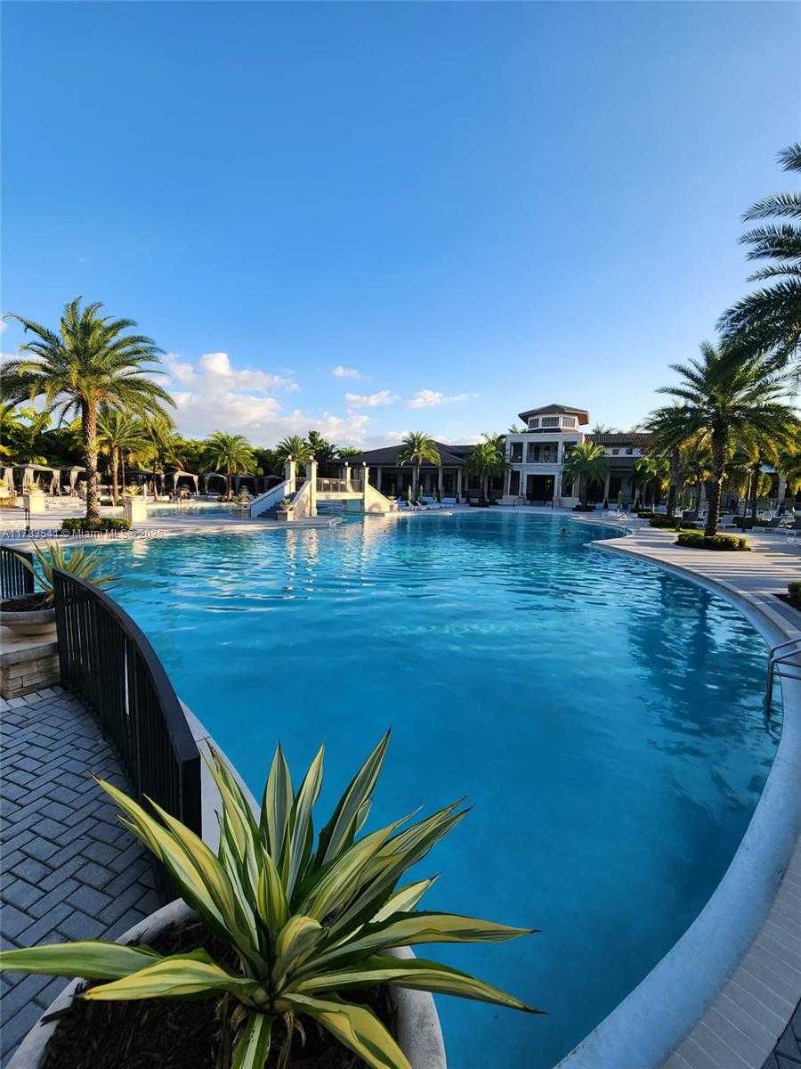 Small Image of 10407 NORTH WEST 82ND ST #12, Doral Number 20
