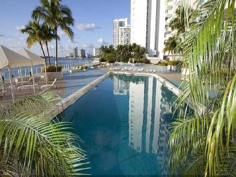 Small Image of 1000 WEST AVE #1121, Miami Beach Number 22