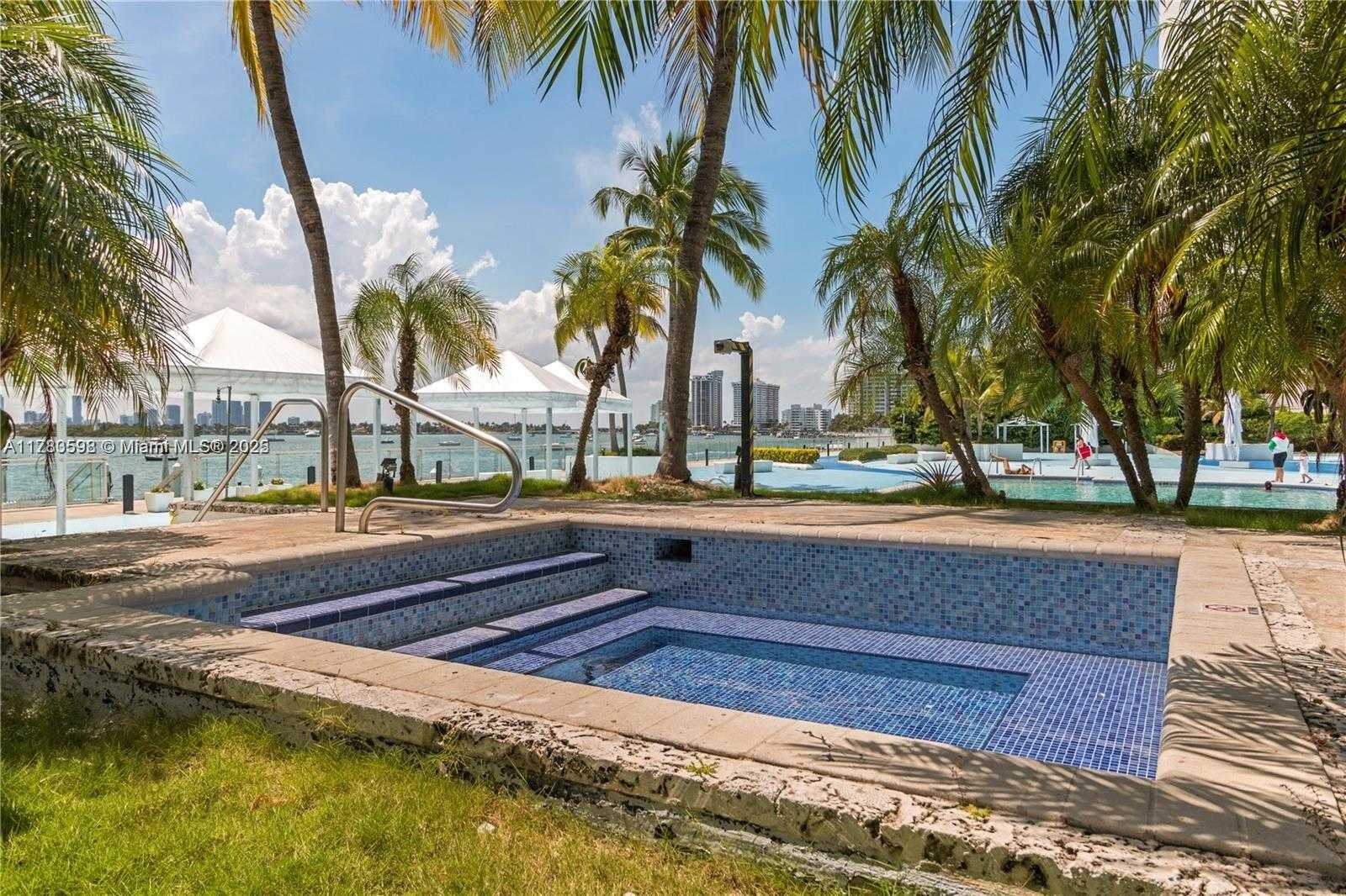Small Image of 1000 WEST AVE #1121, Miami Beach Number 30