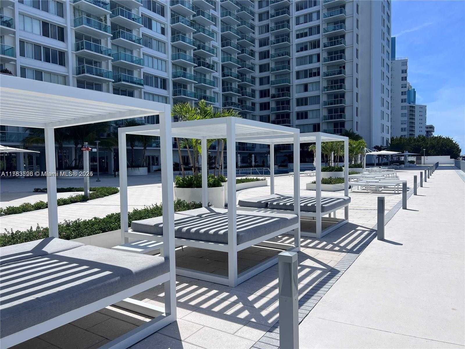 Small Image of 1000 WEST AVE #1121, Miami Beach Number 53