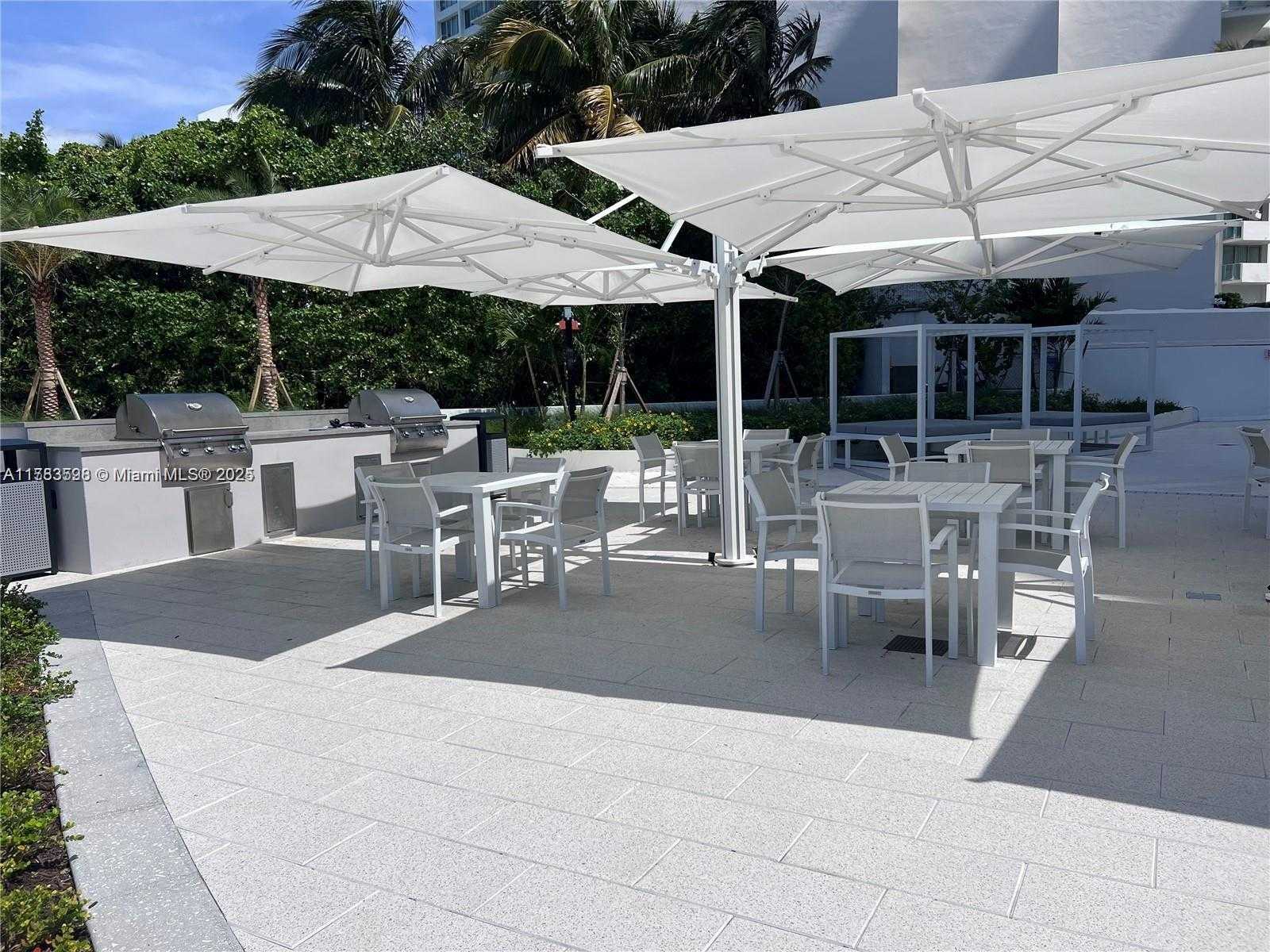 Small Image of 1000 WEST AVE #1121, Miami Beach Number 54