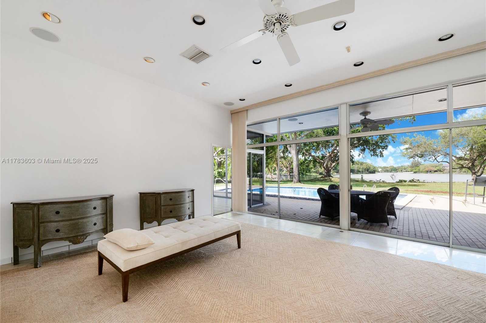 Small Image of 9000 SCHOOL HOUSE RD, Coral Gables Number 7