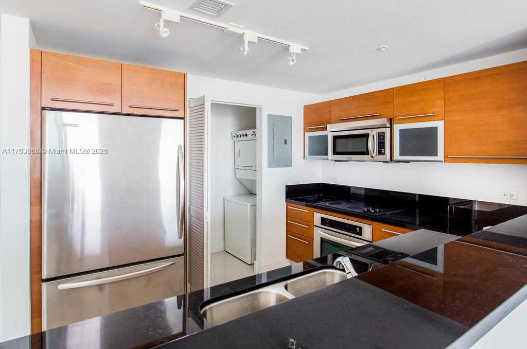Small Image of 244 BISCAYNE BLVD #1202, Miami Number 11