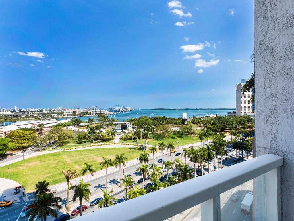 Small Image of 244 BISCAYNE BLVD #1202, Miami Number 15