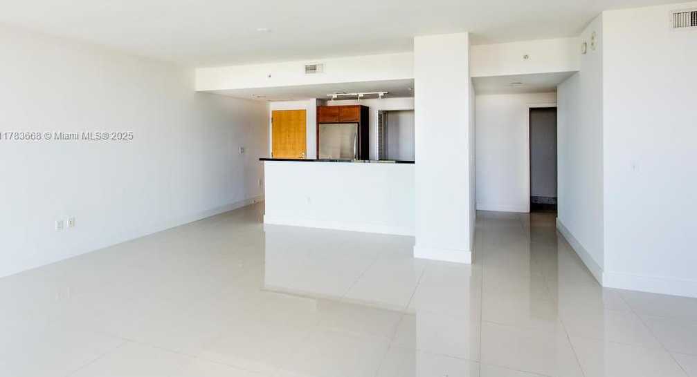 Small Image of 244 BISCAYNE BLVD #1202, Miami Number 4