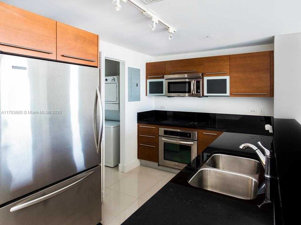 Small Image of 244 BISCAYNE BLVD #1202, Miami Number 7