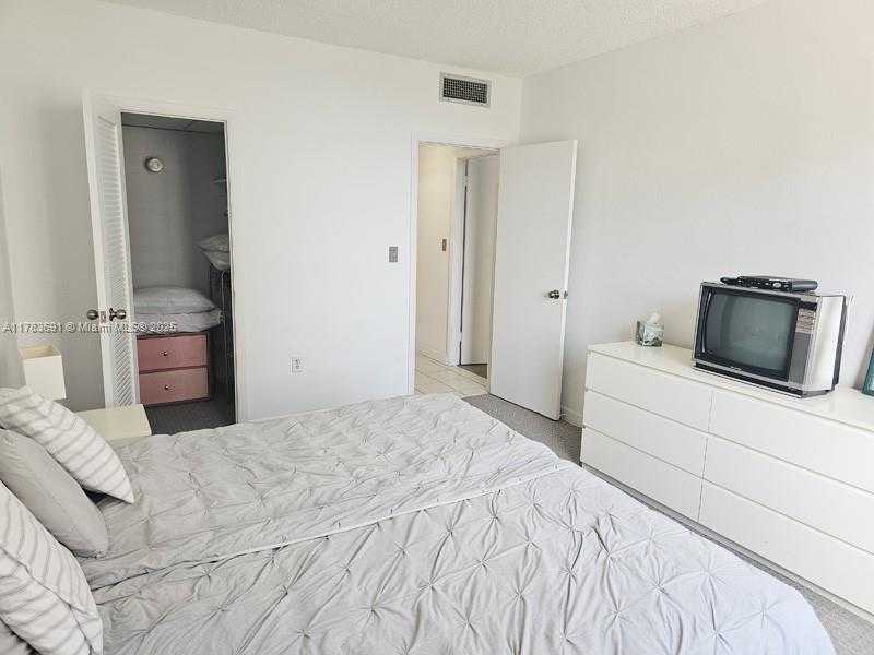 Small Image of 1980 SOUTH OCEAN DR #4Q, Hallandale Beach Number 18