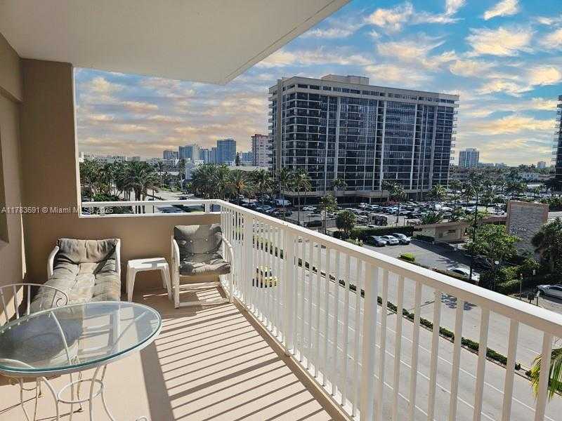 Small Image of 1980 SOUTH OCEAN DR #4Q, Hallandale Beach Number 2