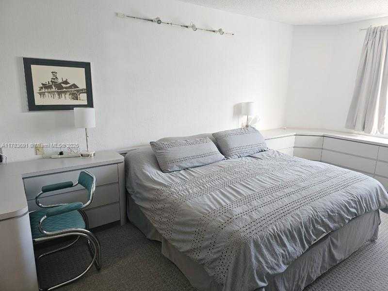 Small Image of 1980 SOUTH OCEAN DR #4Q, Hallandale Beach Number 20