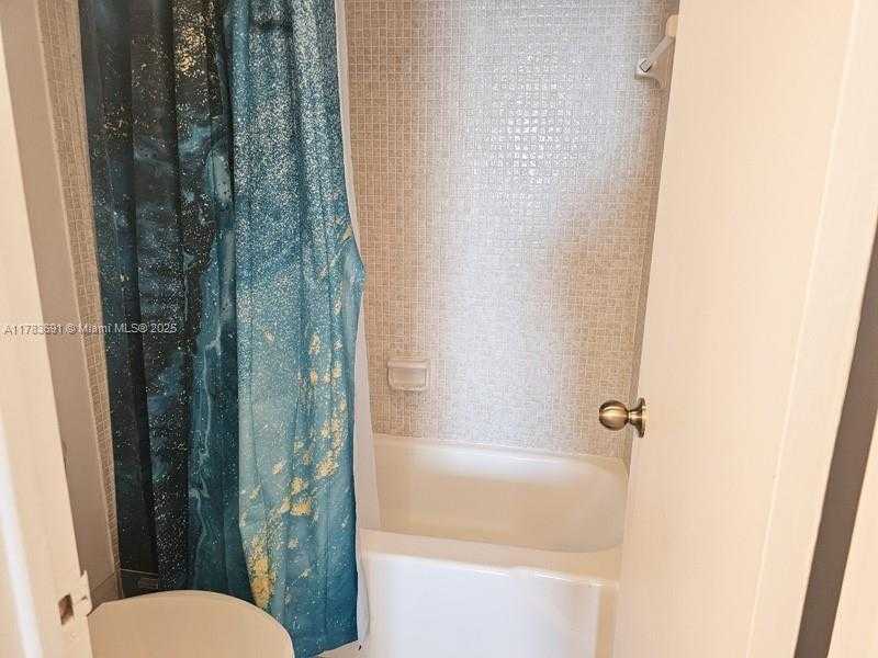 Small Image of 1980 SOUTH OCEAN DR #4Q, Hallandale Beach Number 28