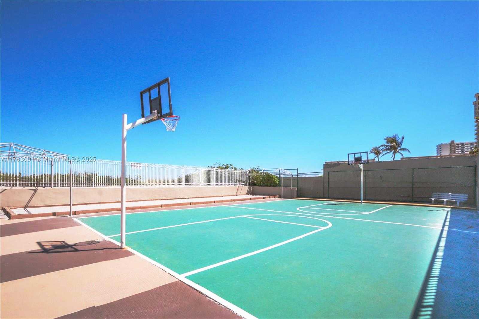 Small Image of 1980 SOUTH OCEAN DR #4Q, Hallandale Beach Number 37
