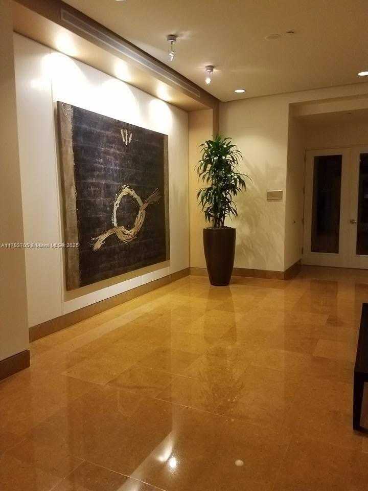 Small Image of 801 BRICKELL KEY BLVD #1109, Miami Number 37