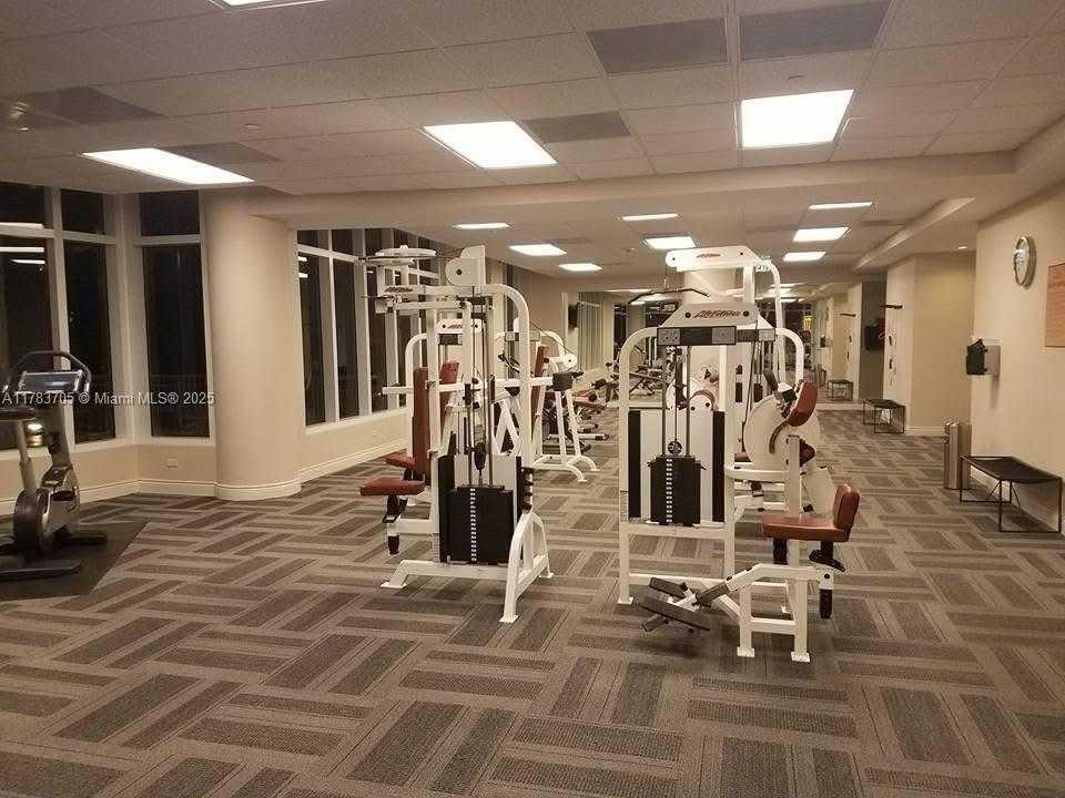 Small Image of 801 BRICKELL KEY BLVD #1109, Miami Number 38