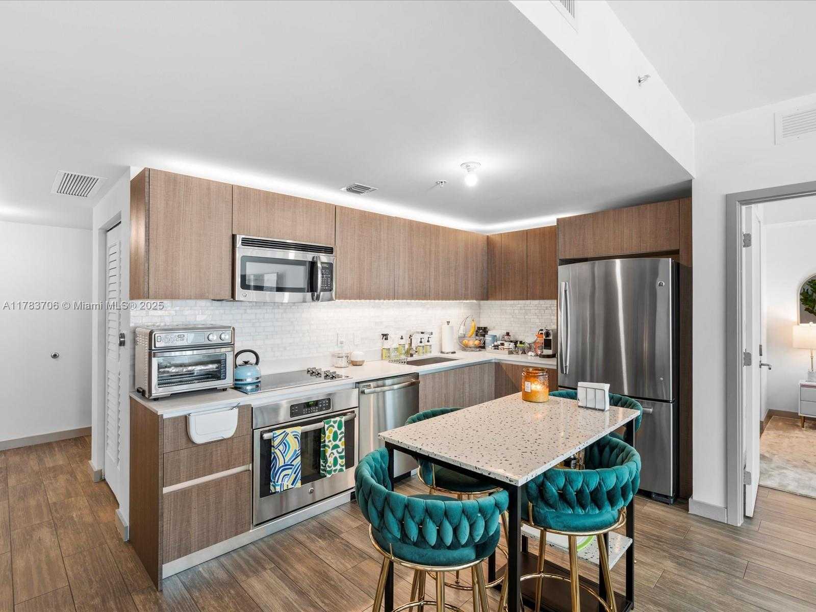 Small Image of 1600 SOUTH WEST 1ST AVE #714, Miami Number 14