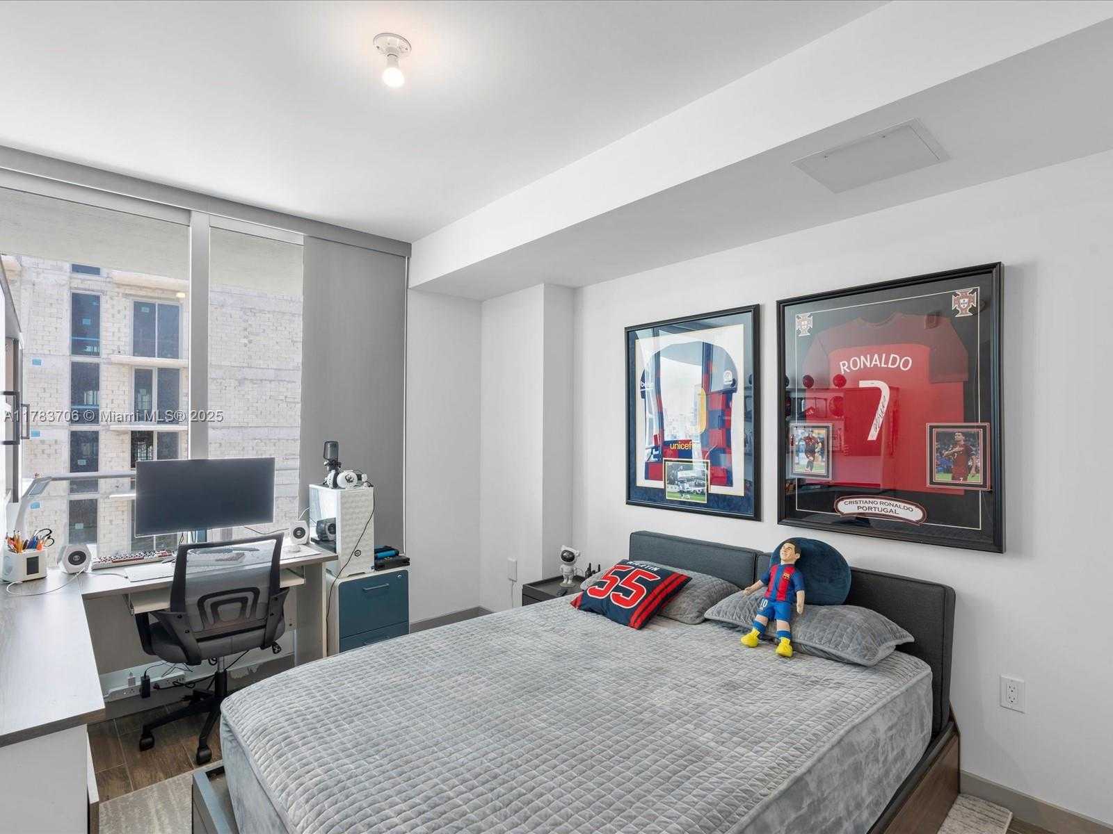 Small Image of 1600 SOUTH WEST 1ST AVE #714, Miami Number 17