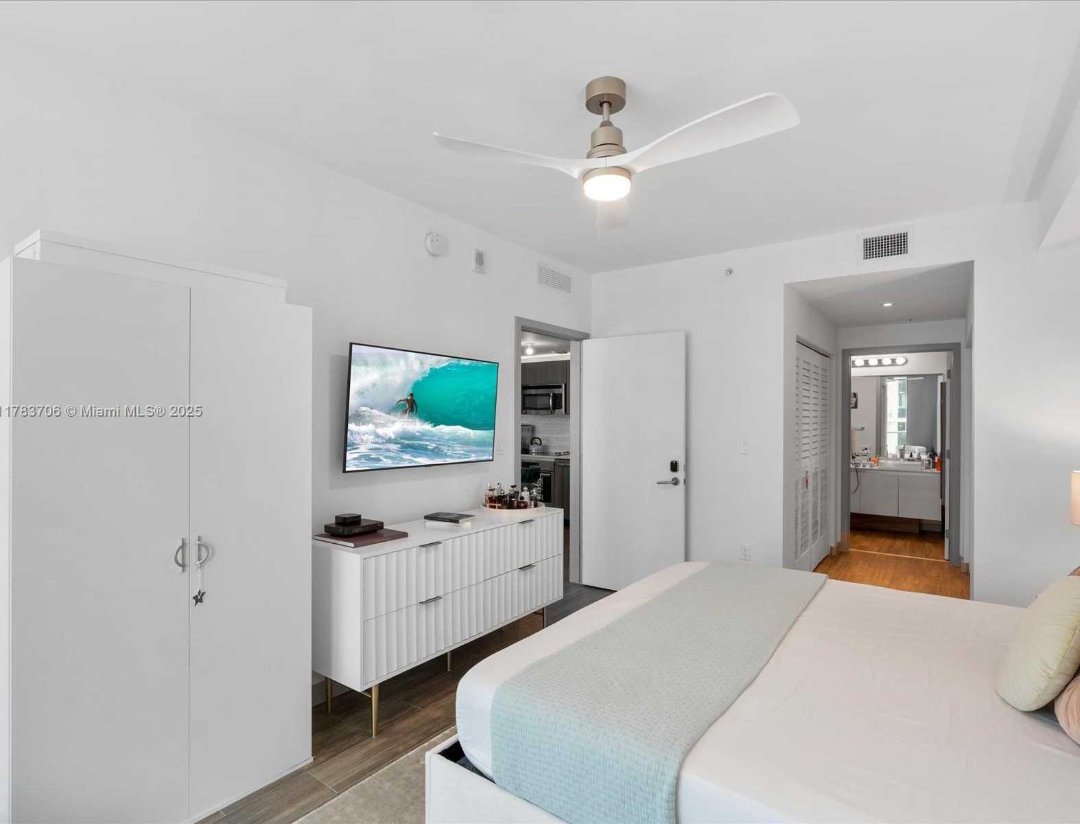 Small Image of 1600 SOUTH WEST 1ST AVE #714, Miami Number 21