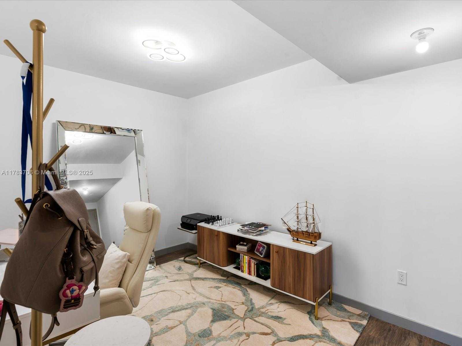 Small Image of 1600 SOUTH WEST 1ST AVE #714, Miami Number 8