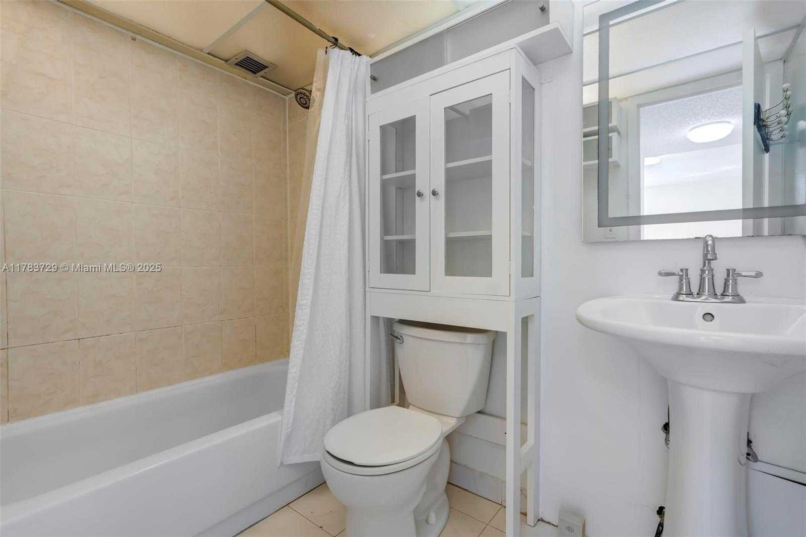 Small Image of 210 172ND ST #438, Sunny Isles Beach Number 19