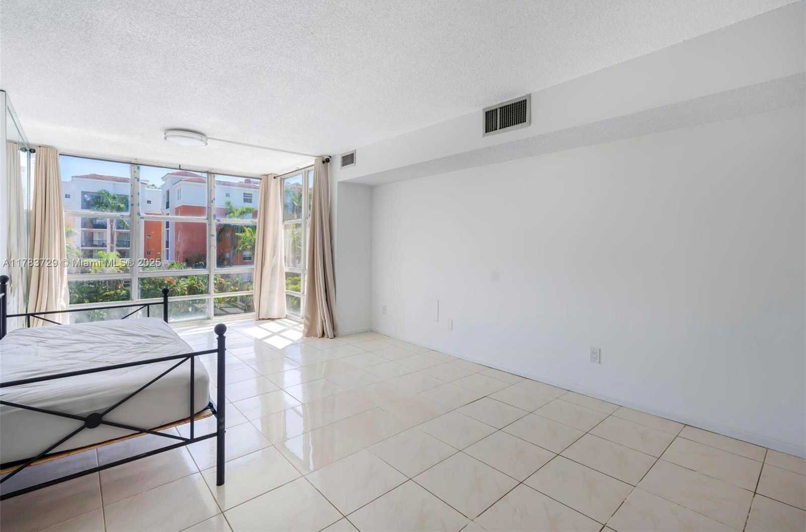Small Image of 210 172ND ST #438, Sunny Isles Beach Number 8