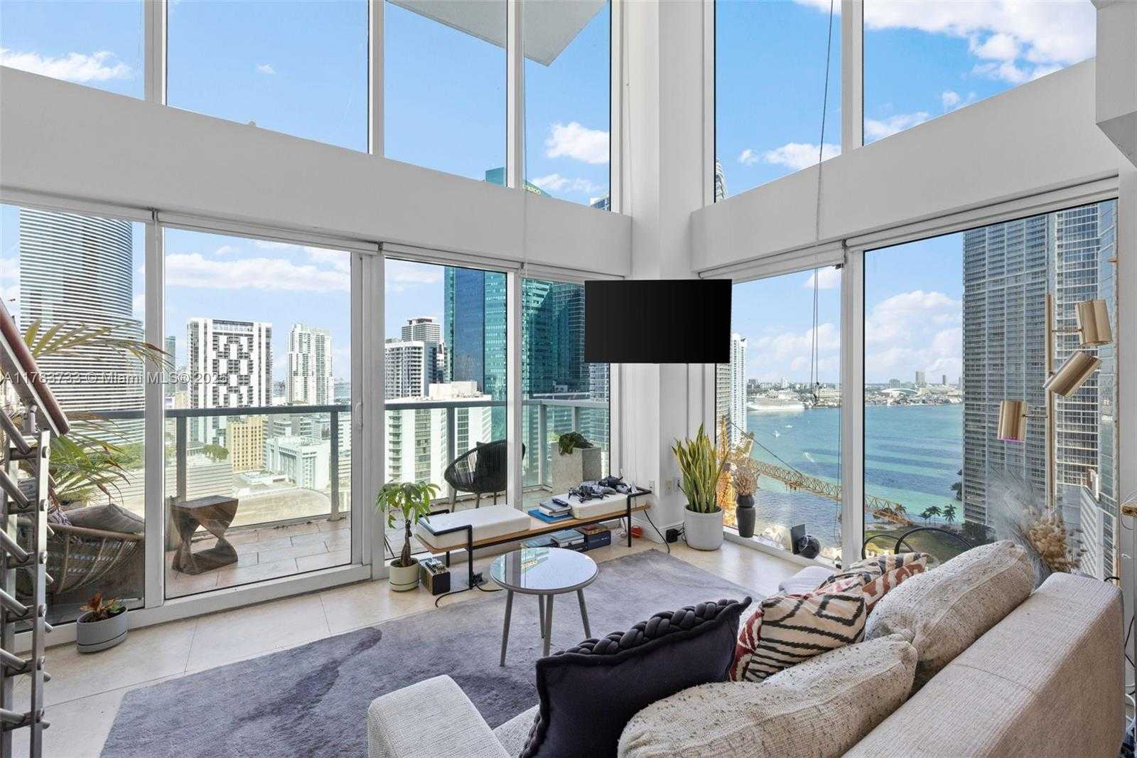Small Image of 41 SOUTH EAST 5TH ST #1601, Miami Number 11