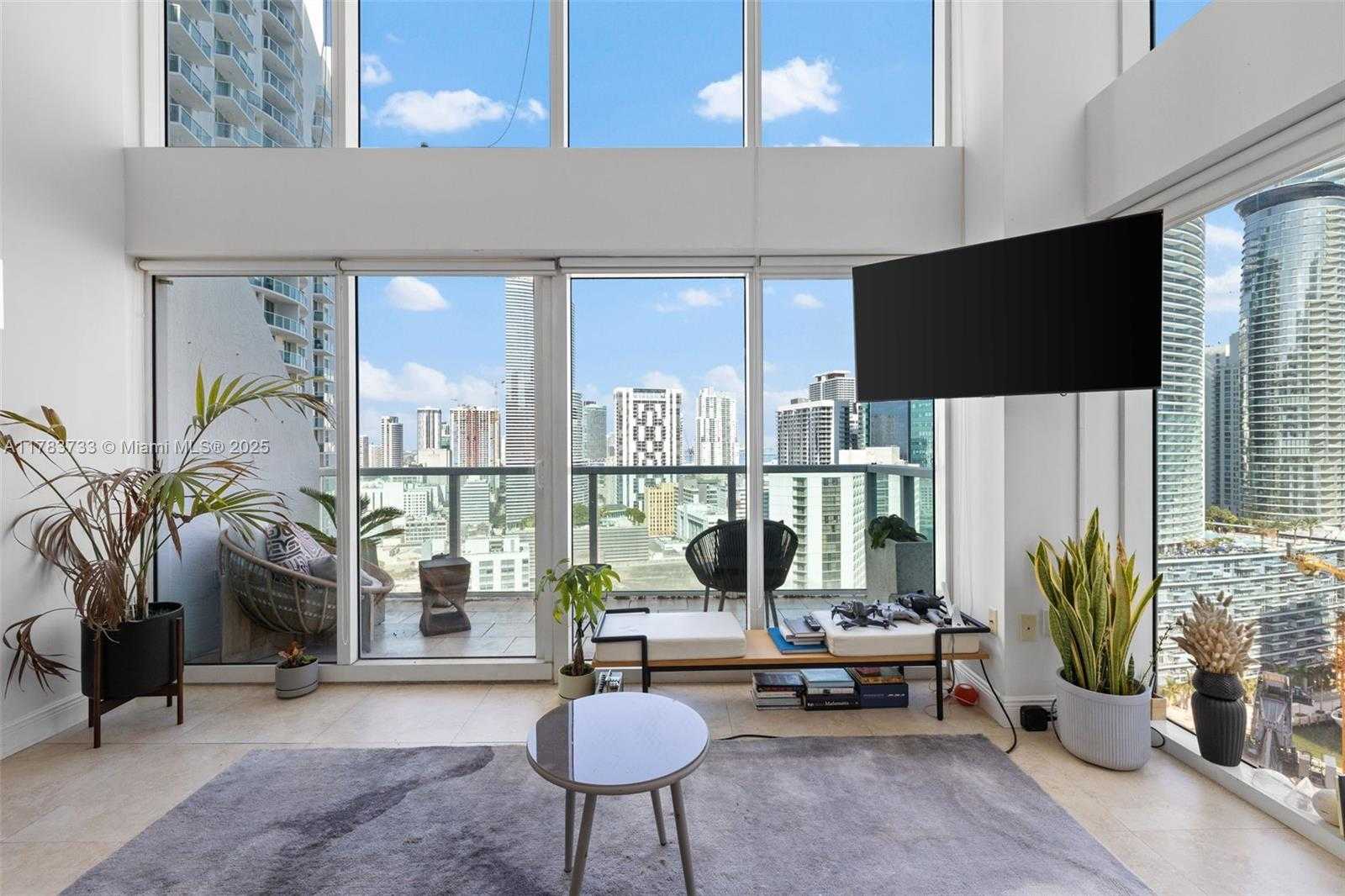 Small Image of 41 SOUTH EAST 5TH ST #1601, Miami Number 12