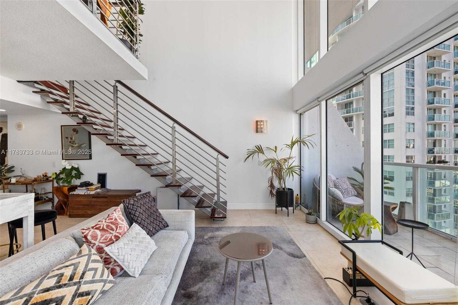 Small Image of 41 SOUTH EAST 5TH ST #1601, Miami Number 15