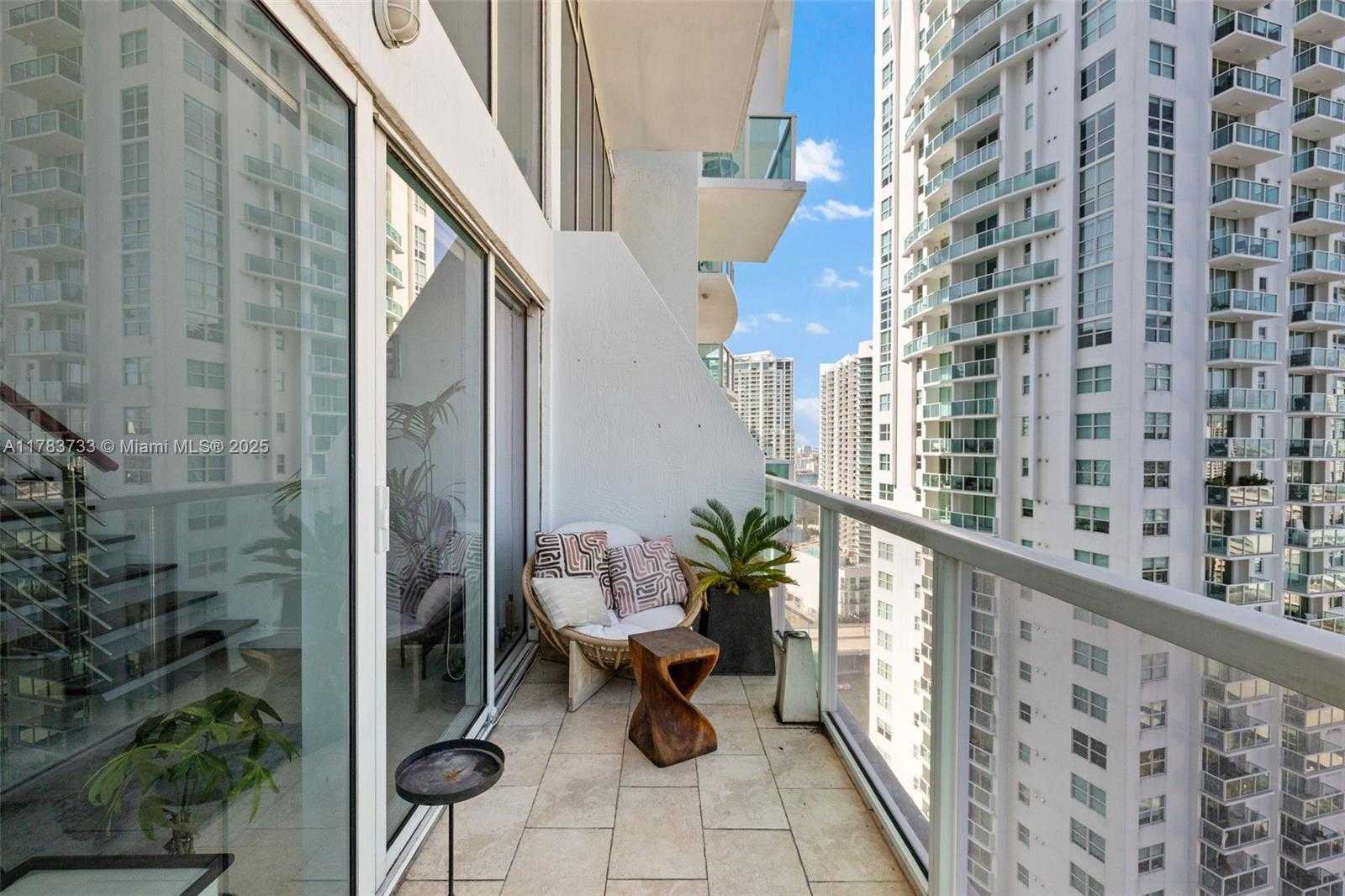 Small Image of 41 SOUTH EAST 5TH ST #1601, Miami Number 26