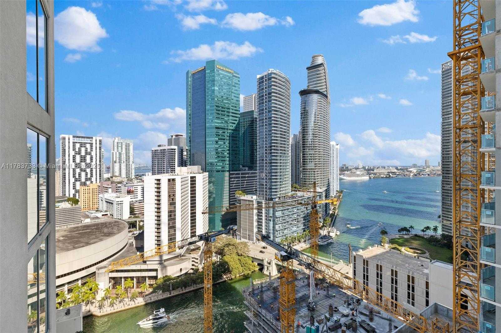 Small Image of 41 SOUTH EAST 5TH ST #1601, Miami Number 30