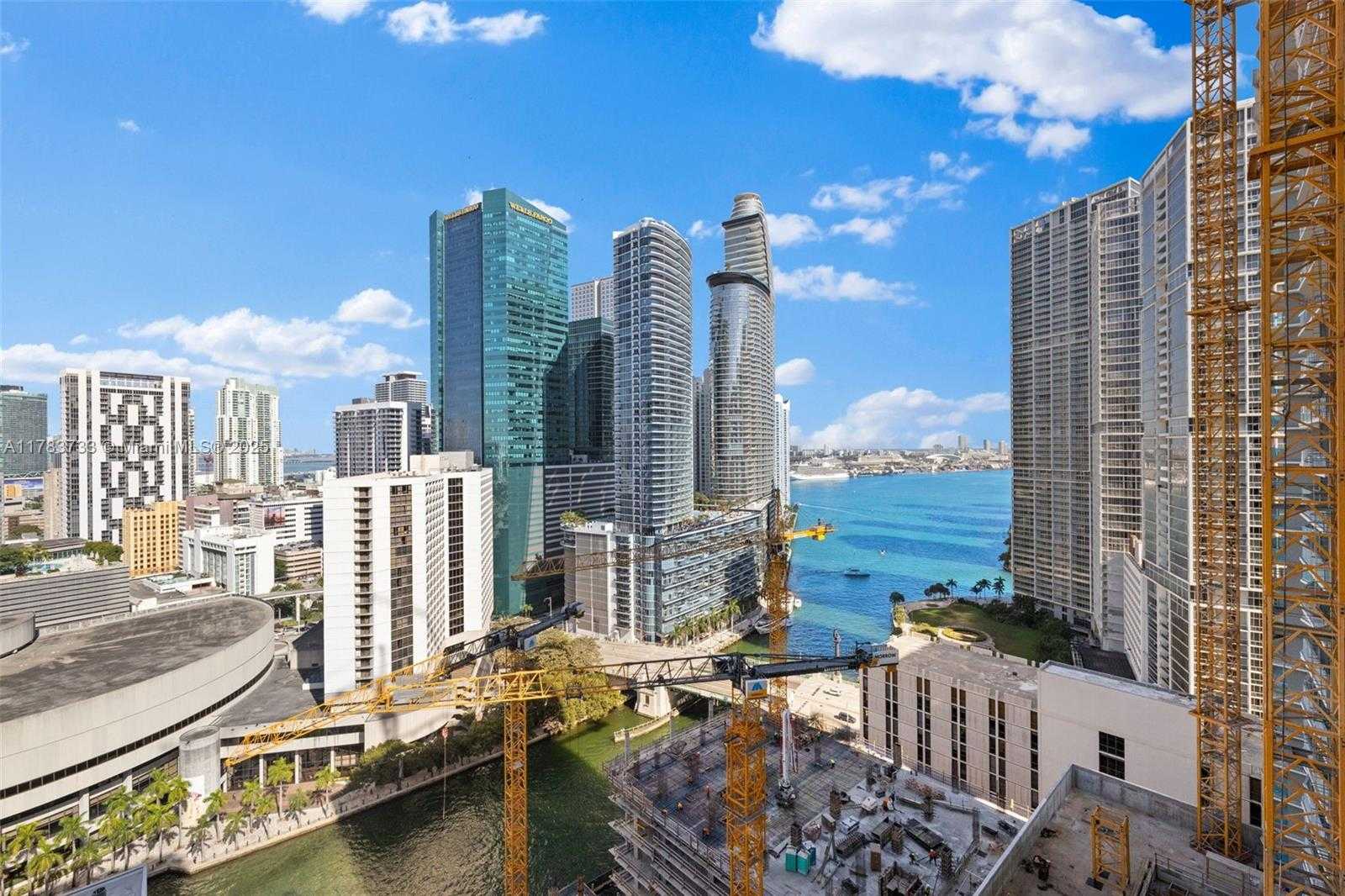 Small Image of 41 SOUTH EAST 5TH ST #1601, Miami Number 31