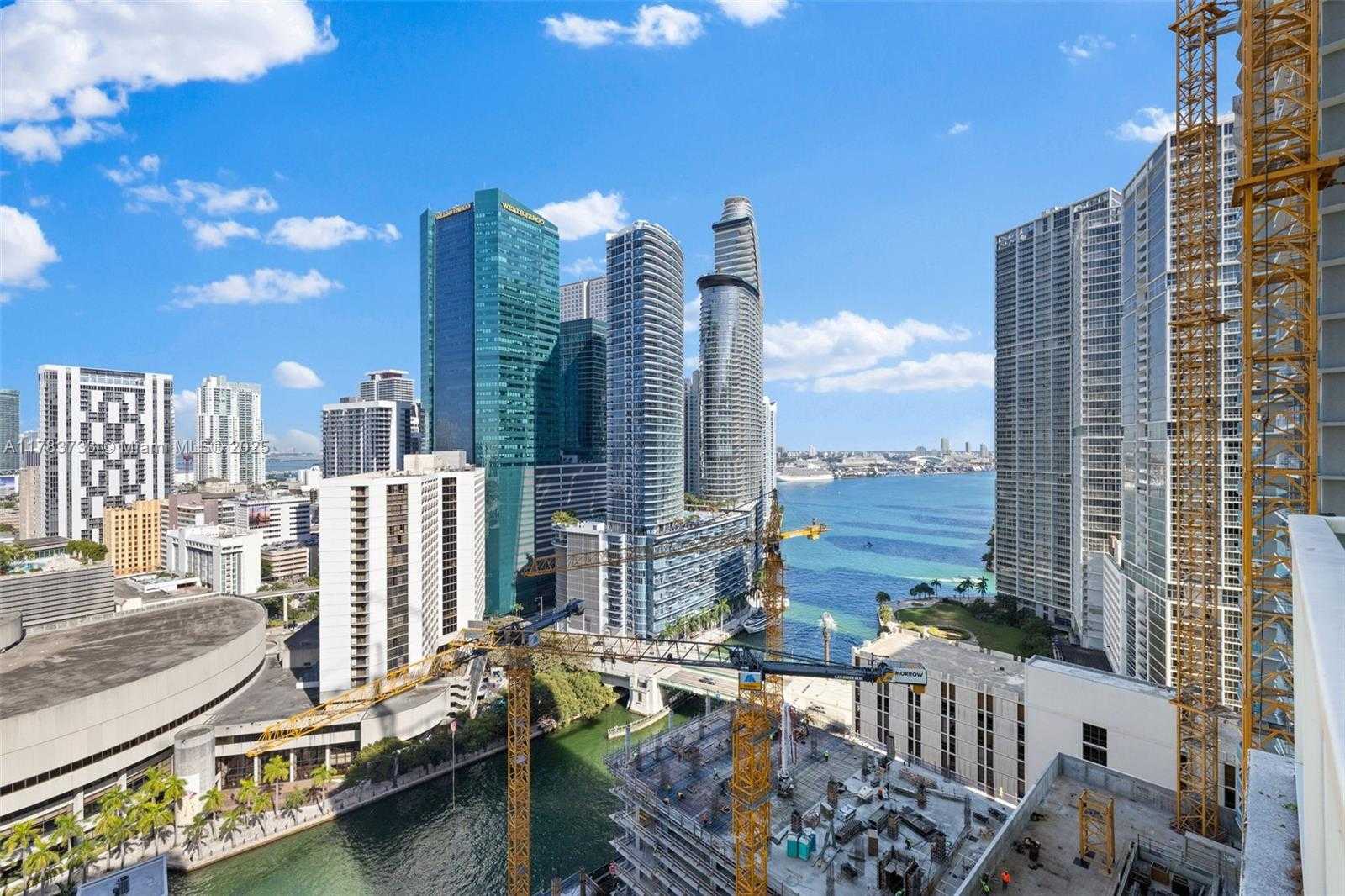 Small Image of 41 SOUTH EAST 5TH ST #1601, Miami Number 33