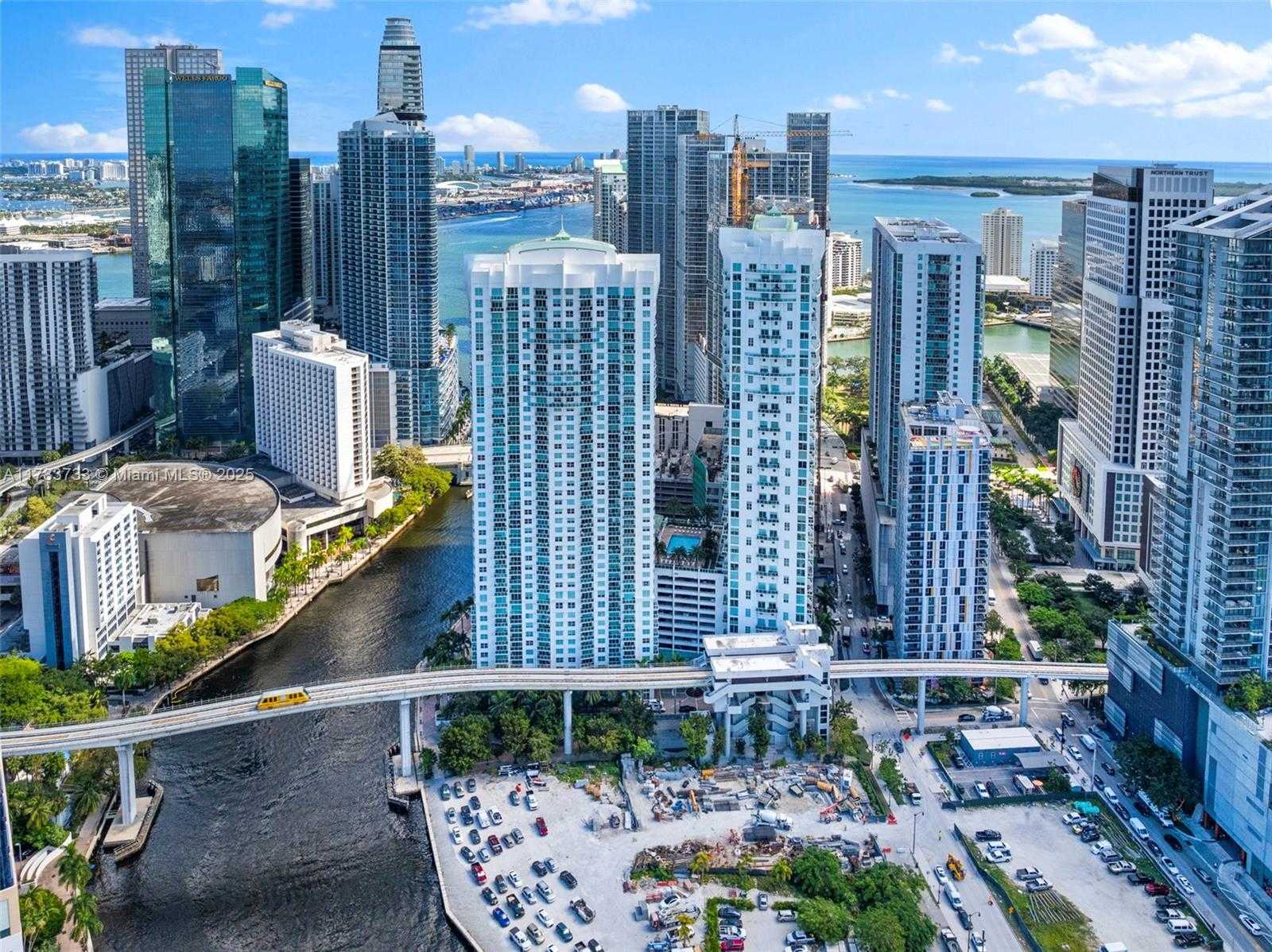 Small Image of 41 SOUTH EAST 5TH ST #1601, Miami Number 35