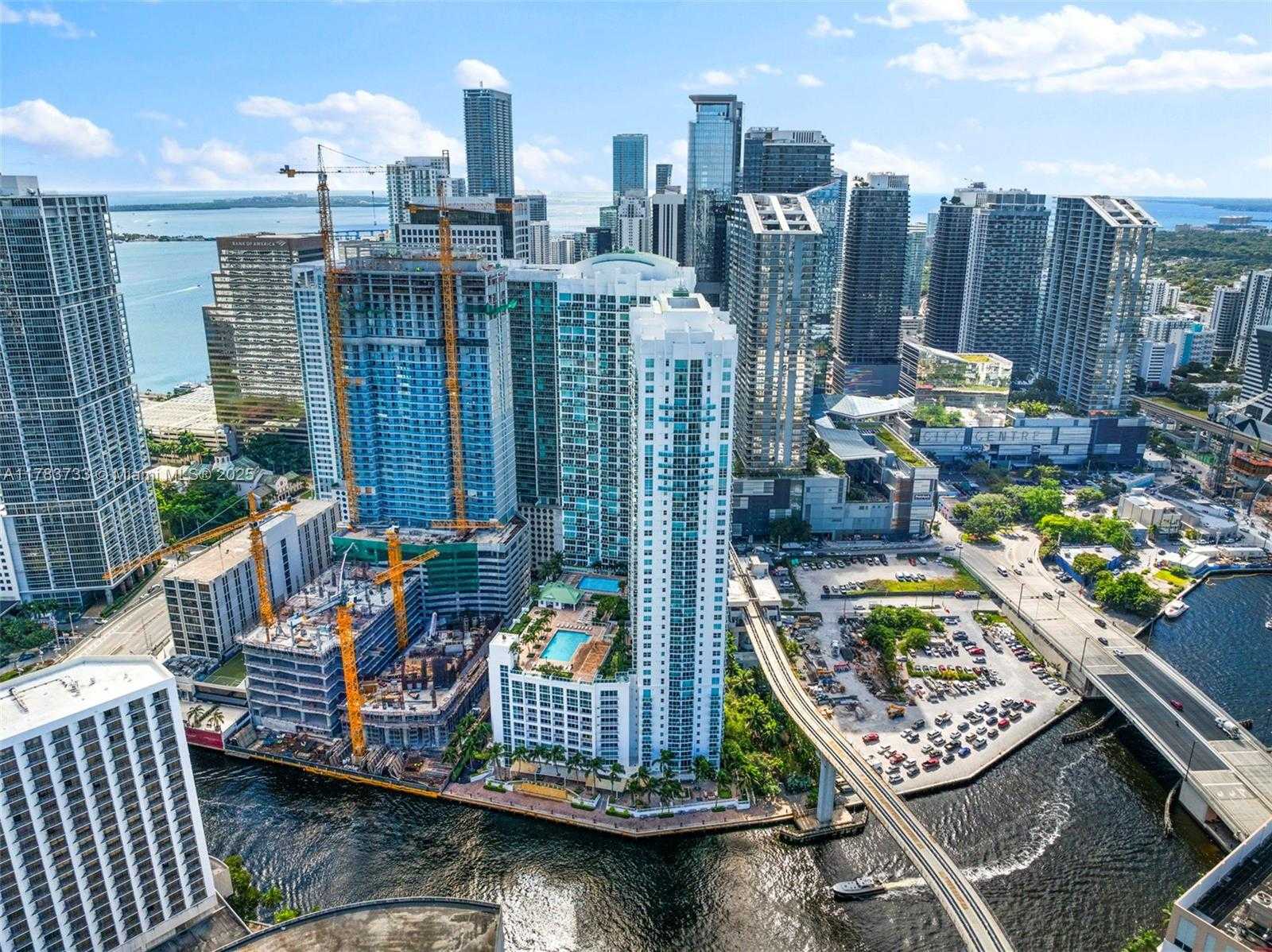 Small Image of 41 SOUTH EAST 5TH ST #1601, Miami Number 37