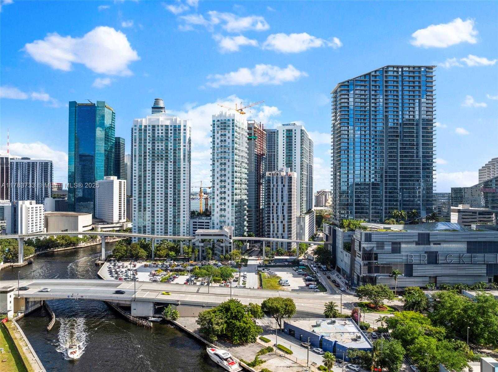 Small Image of 41 SOUTH EAST 5TH ST #1601, Miami Number 40