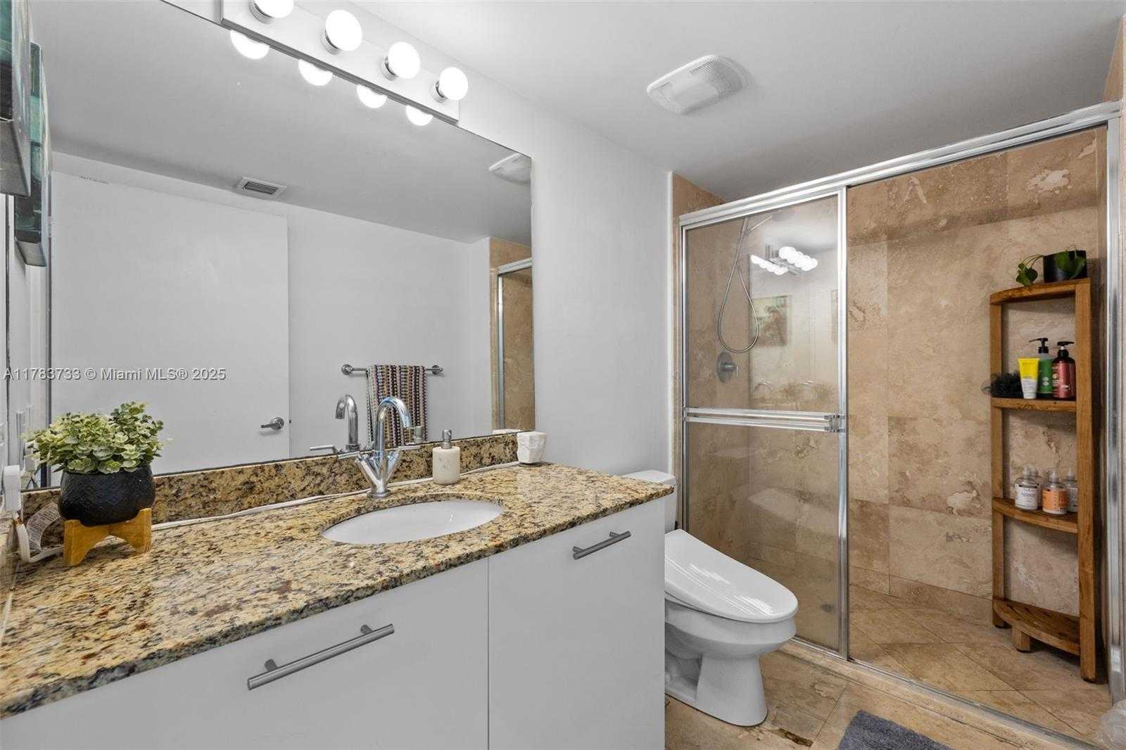 Small Image of 41 SOUTH EAST 5TH ST #1601, Miami Number 5