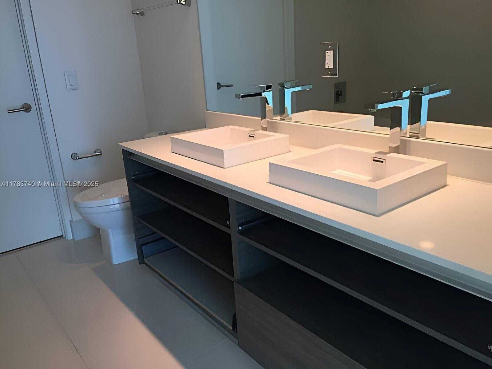 Small Image of 1100 SOUTH MIAMI AV #2803, Miami Number 3