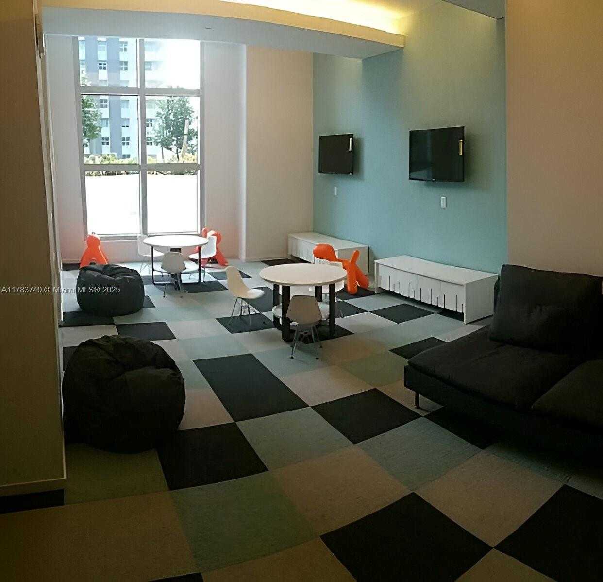 Small Image of 1100 SOUTH MIAMI AV #2803, Miami Number 9