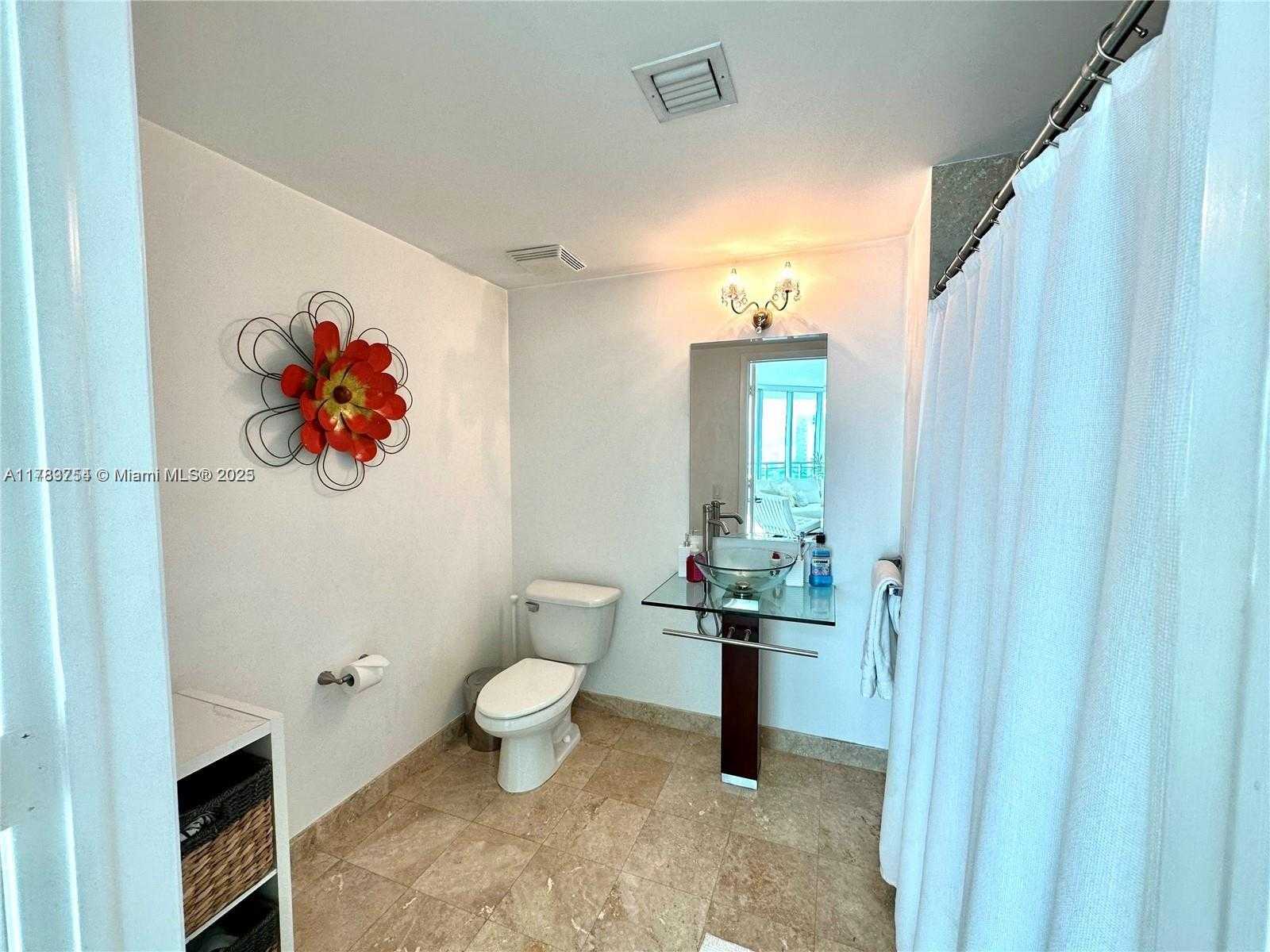 Small Image of 350 SOUTH MIAMI AVE #3501, Miami Number 9